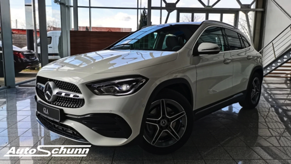 Noul Mercedes GLA – echipări design
