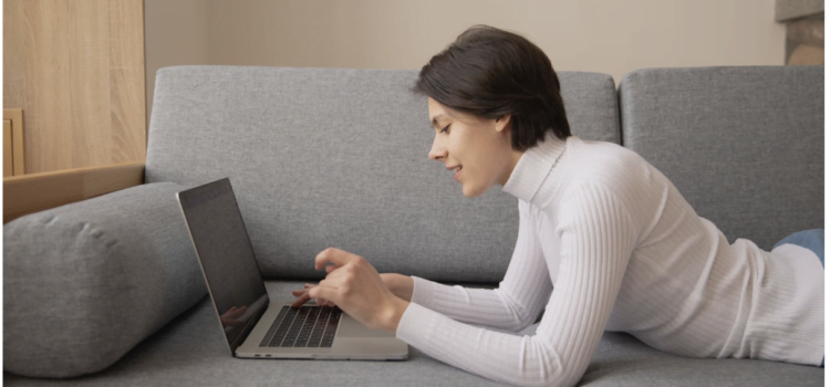 Ce ar trebui să știi despre industria de videochat din România