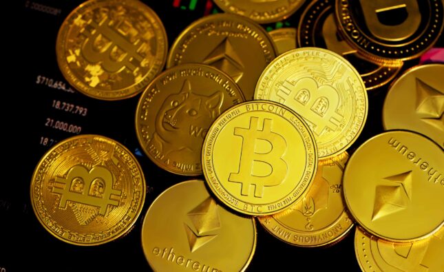 Vrei sa investesti in criptomonede? Iata cine te poate ajuta sa intelegi intregul proces de tranzactionare!