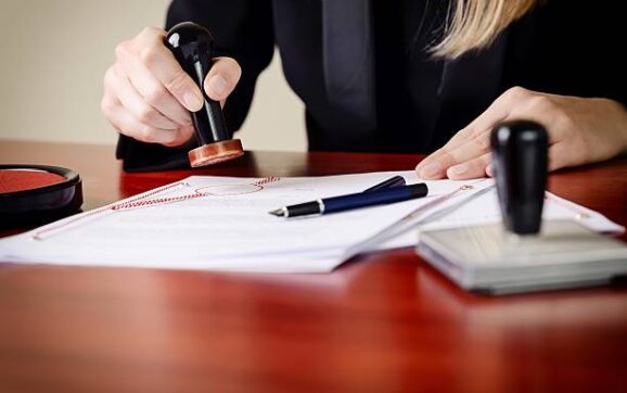 În ce situații este nevoie să apelezi la un birou notarial?